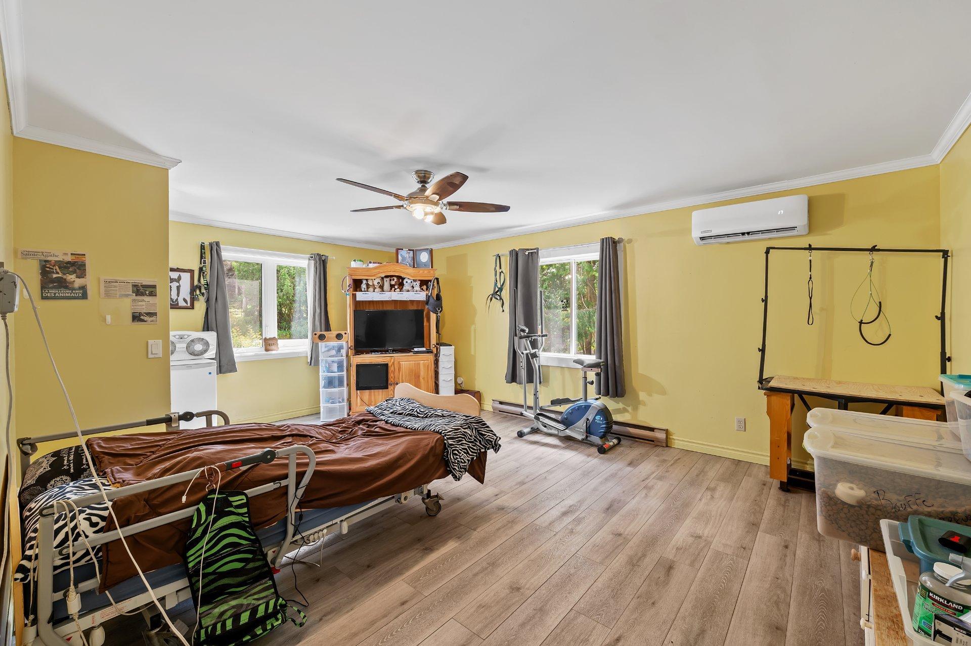 









9065

 - 9067


Ch. Ladouceur

,
Sainte-Agathe-des-Monts,







QC
J8C3R8

