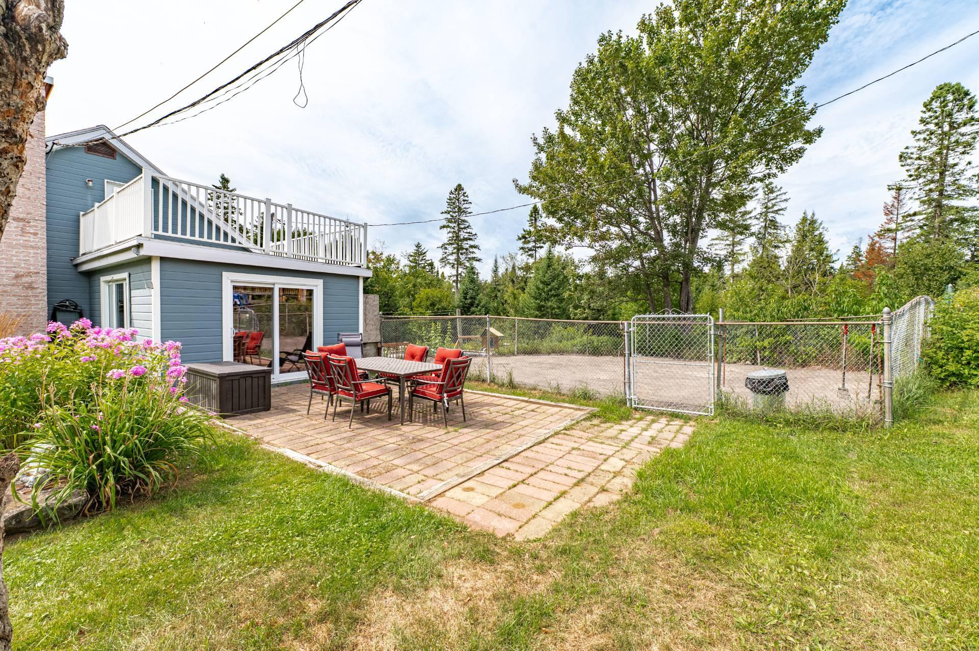 









9065

 - 9067


Ch. Ladouceur

,
Sainte-Agathe-des-Monts,







QC
J8C3R8

