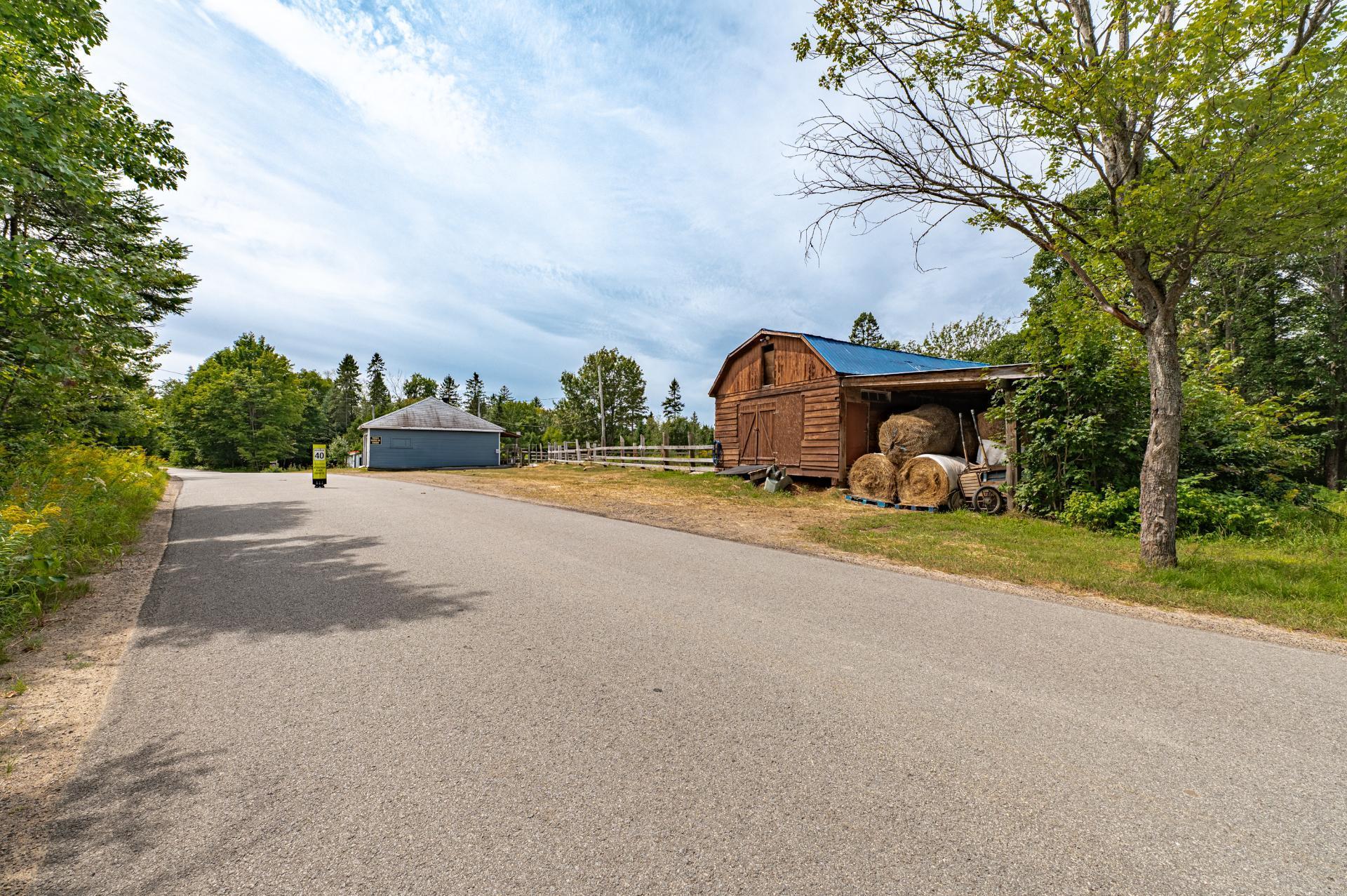 









9065

 - 9067


Ch. Ladouceur

,
Sainte-Agathe-des-Monts,







QC
J8C3R8

