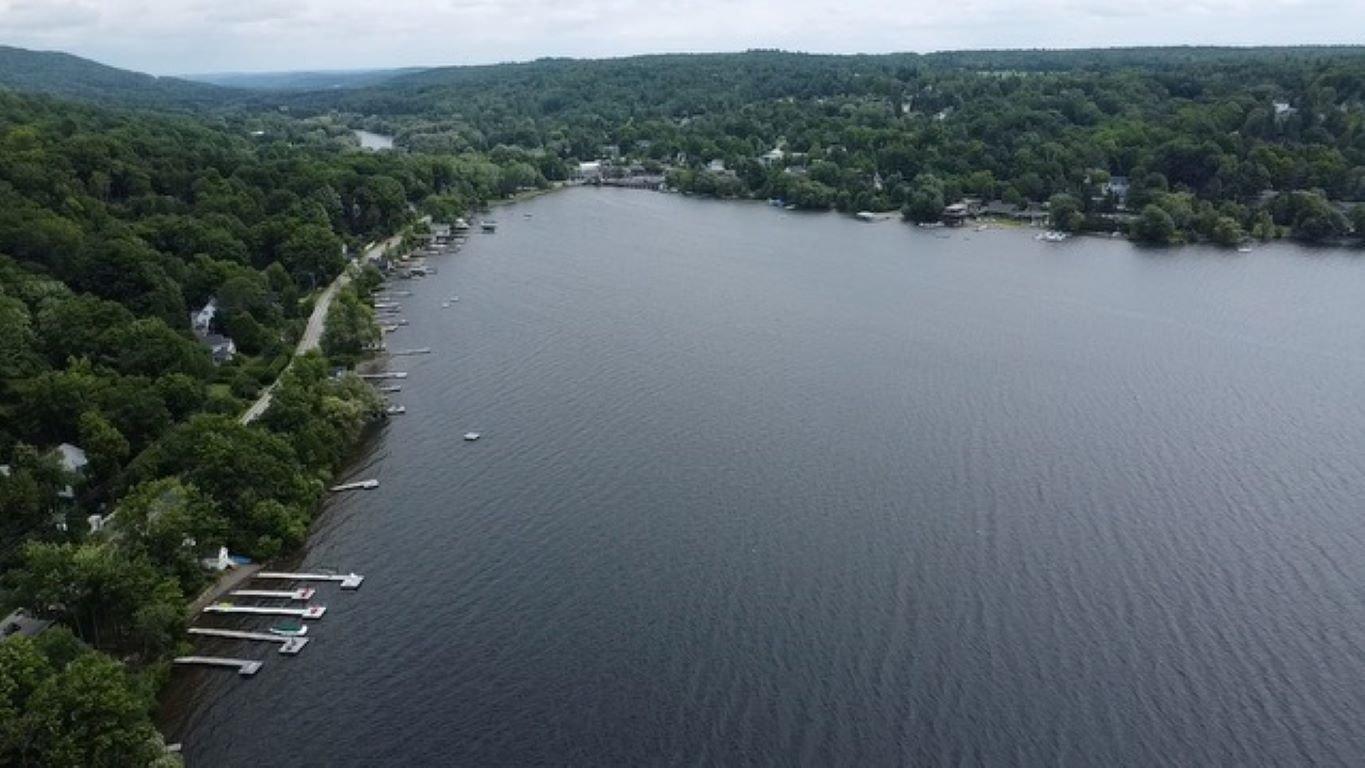 









4205


Ch. Magog

,
North Hatley,




QC
J0B2C0

