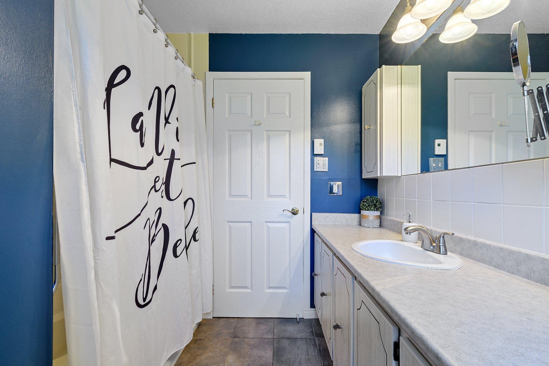 









334


Ch. des Outaouais

,
L'Île-du-Grand-Calumet,




QC
J0X1J0

