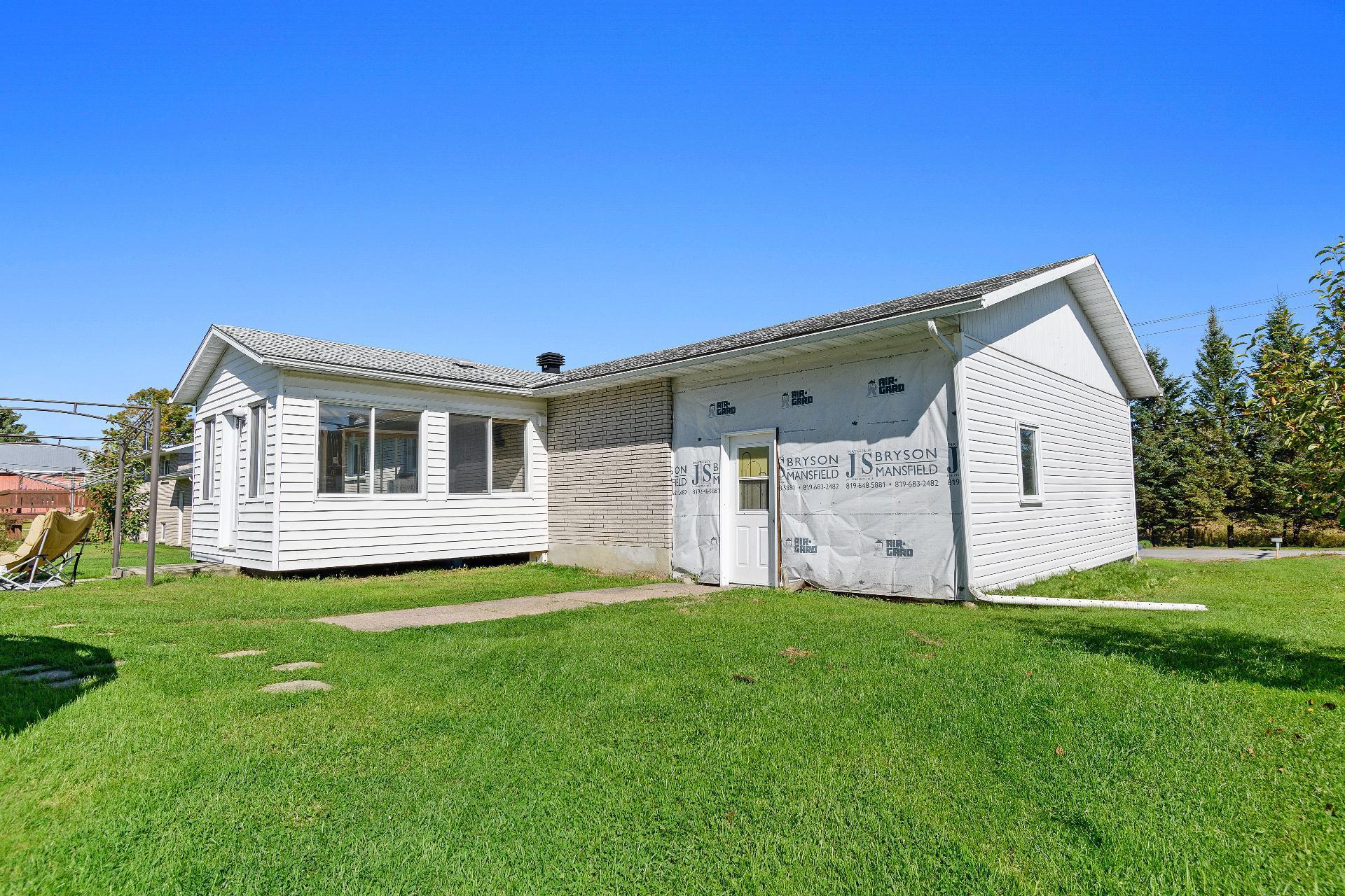 









334


Ch. des Outaouais

,
L'Île-du-Grand-Calumet,




QC
J0X1J0

