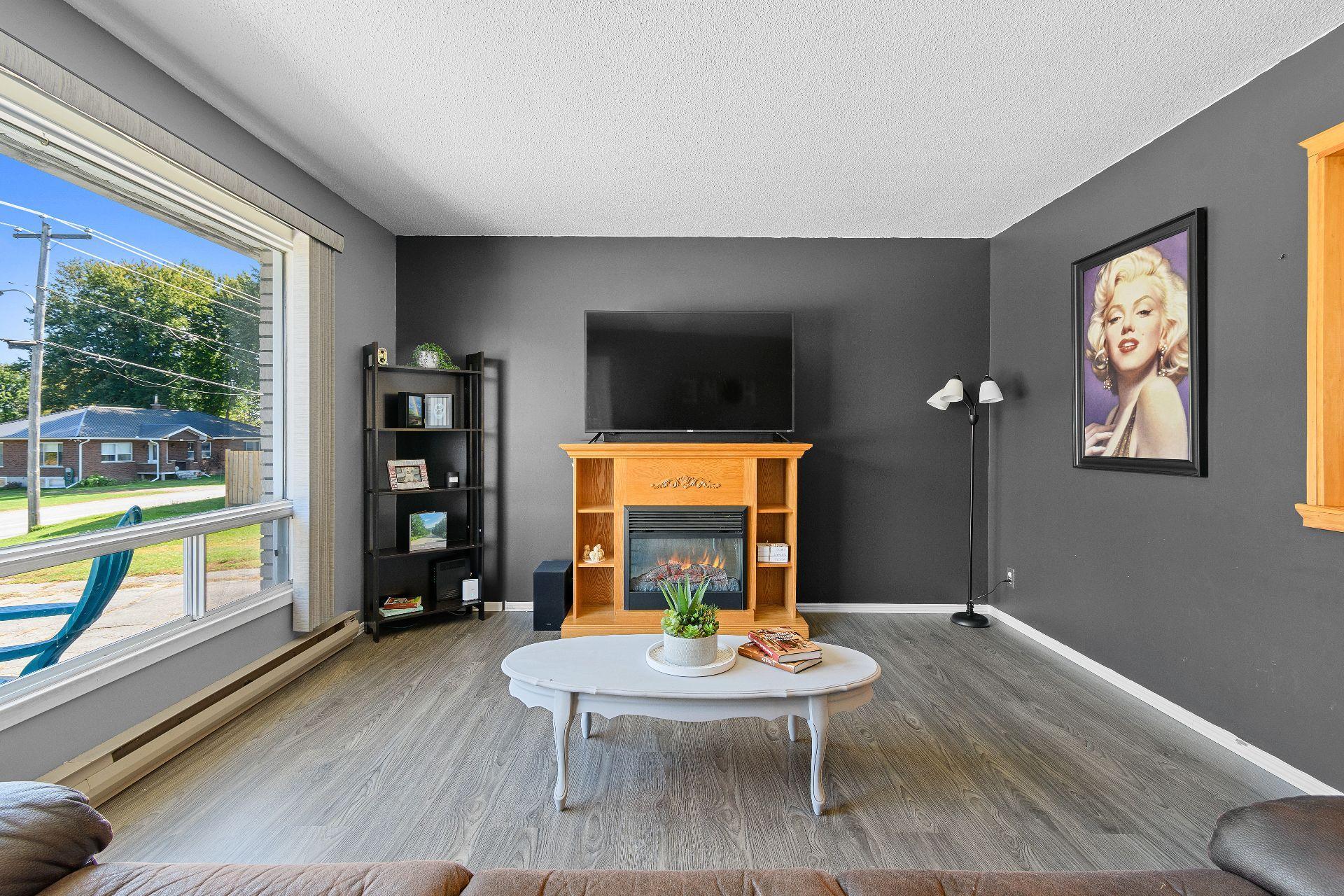 









334


Ch. des Outaouais

,
L'Île-du-Grand-Calumet,




QC
J0X1J0

