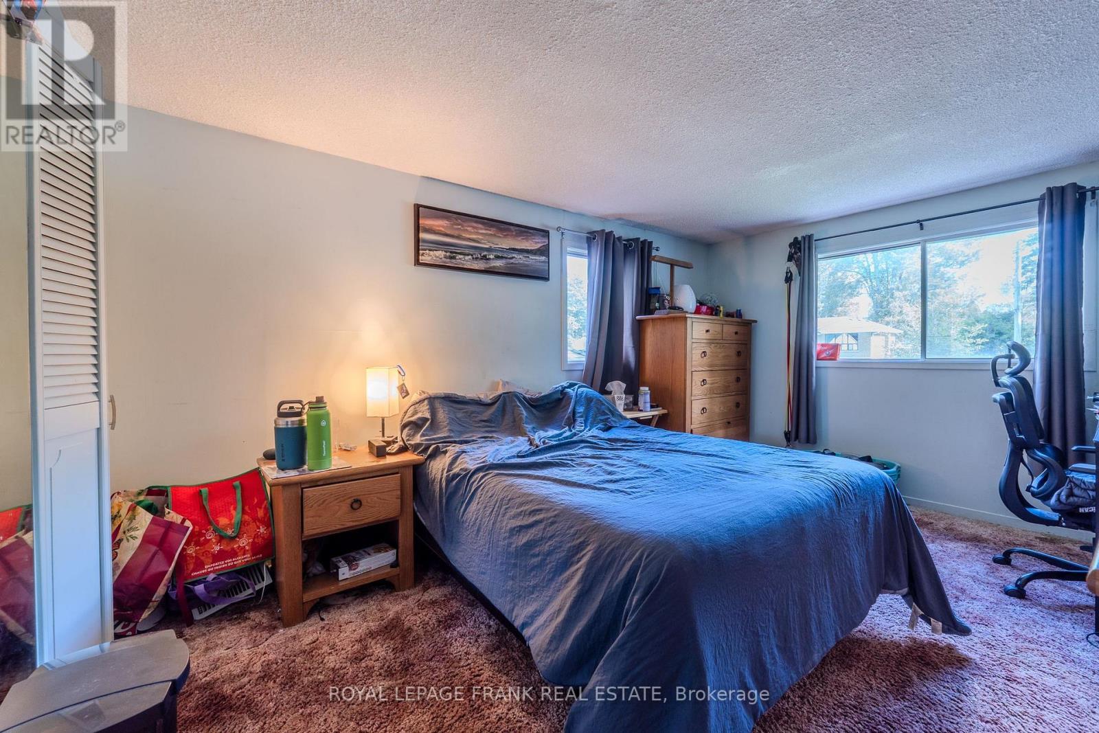 












91 CENTRE STREET

,
Scugog,




Ontario
L0B1E0

