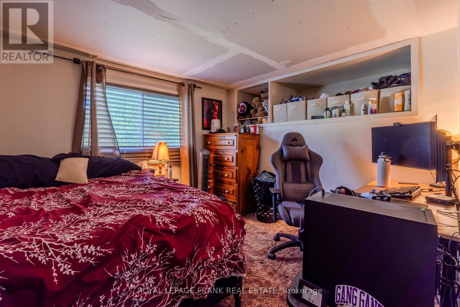 












91 CENTRE STREET

,
Scugog,




Ontario
L0B1E0


