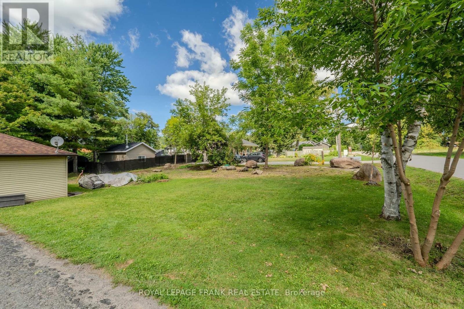 












91 CENTRE STREET

,
Scugog,




Ontario
L0B1E0

