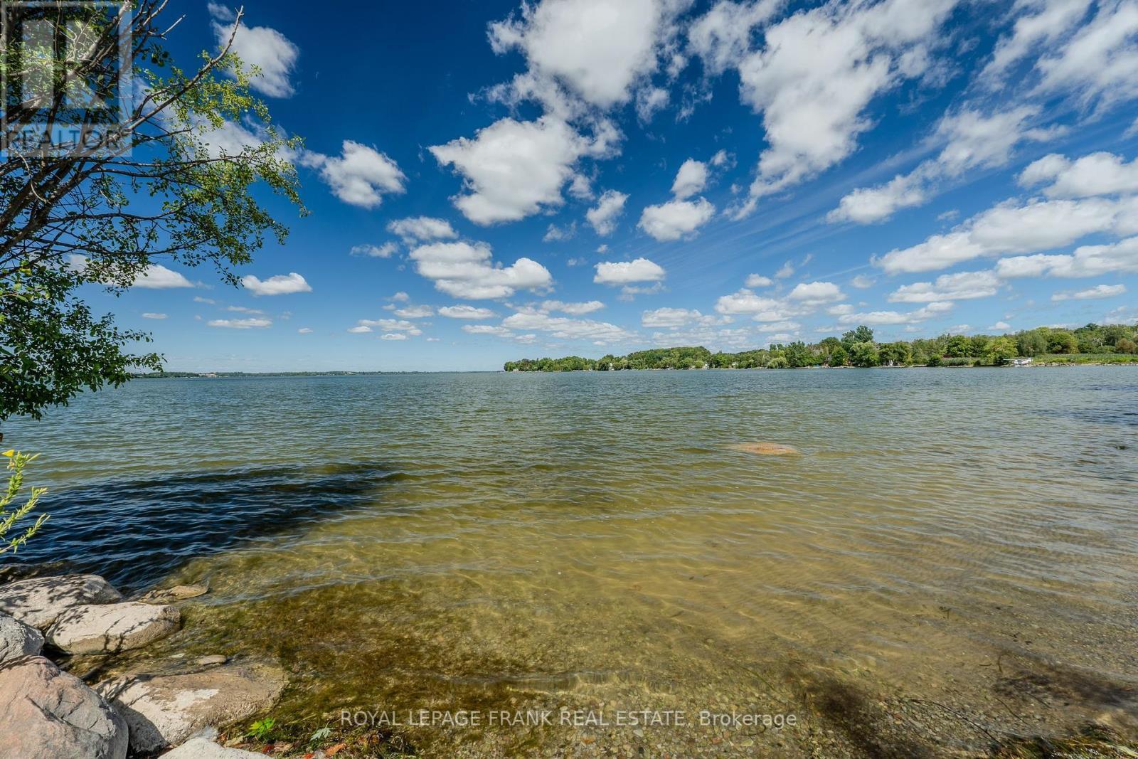 












91 CENTRE STREET

,
Scugog,




Ontario
L0B1E0

