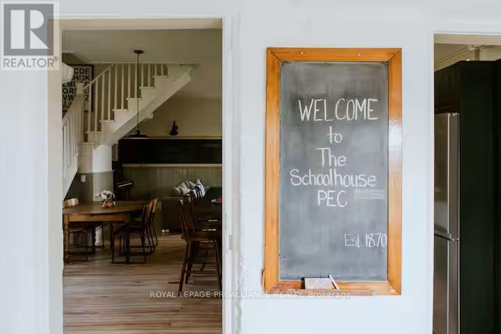 












1047 SOUTH BIG ISLAND ROAD

,
Prince Edward County (Sophiasburg Ward),




Ontario
K0K1E0

