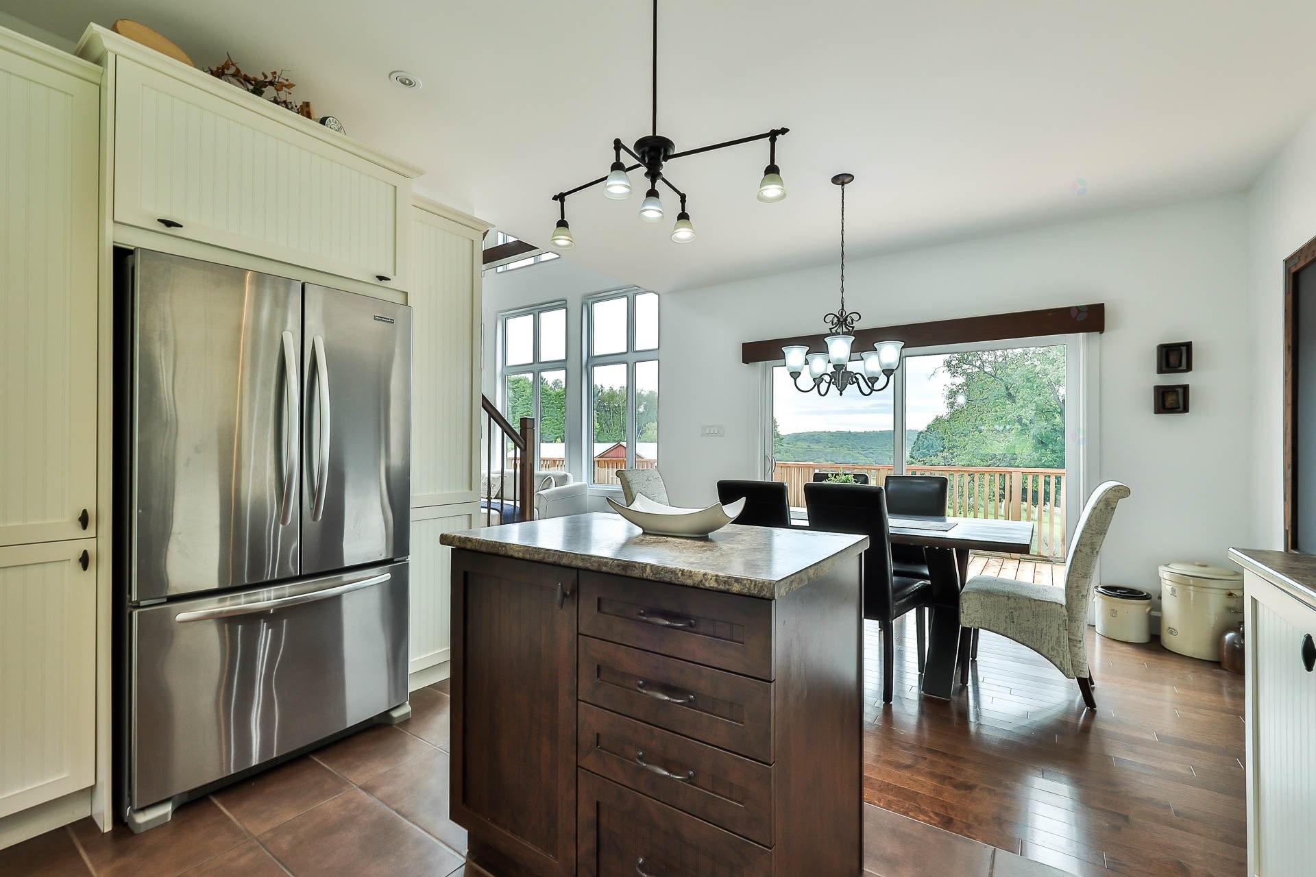 









2060


Côte St-Victor

,
Papineauville,







QC
J0V1R0

