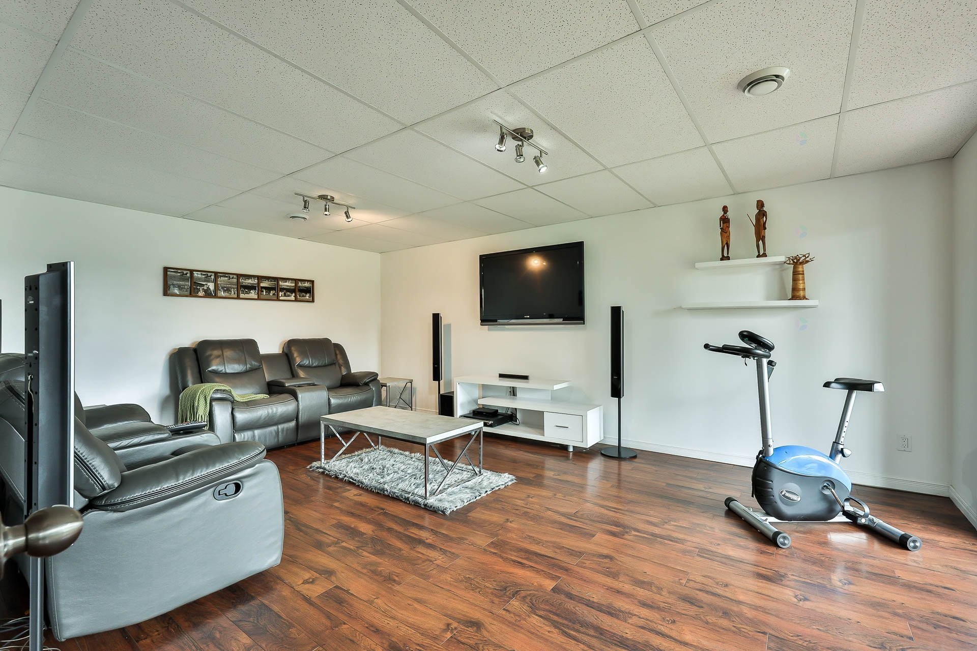 









2060


Côte St-Victor

,
Papineauville,







QC
J0V1R0

