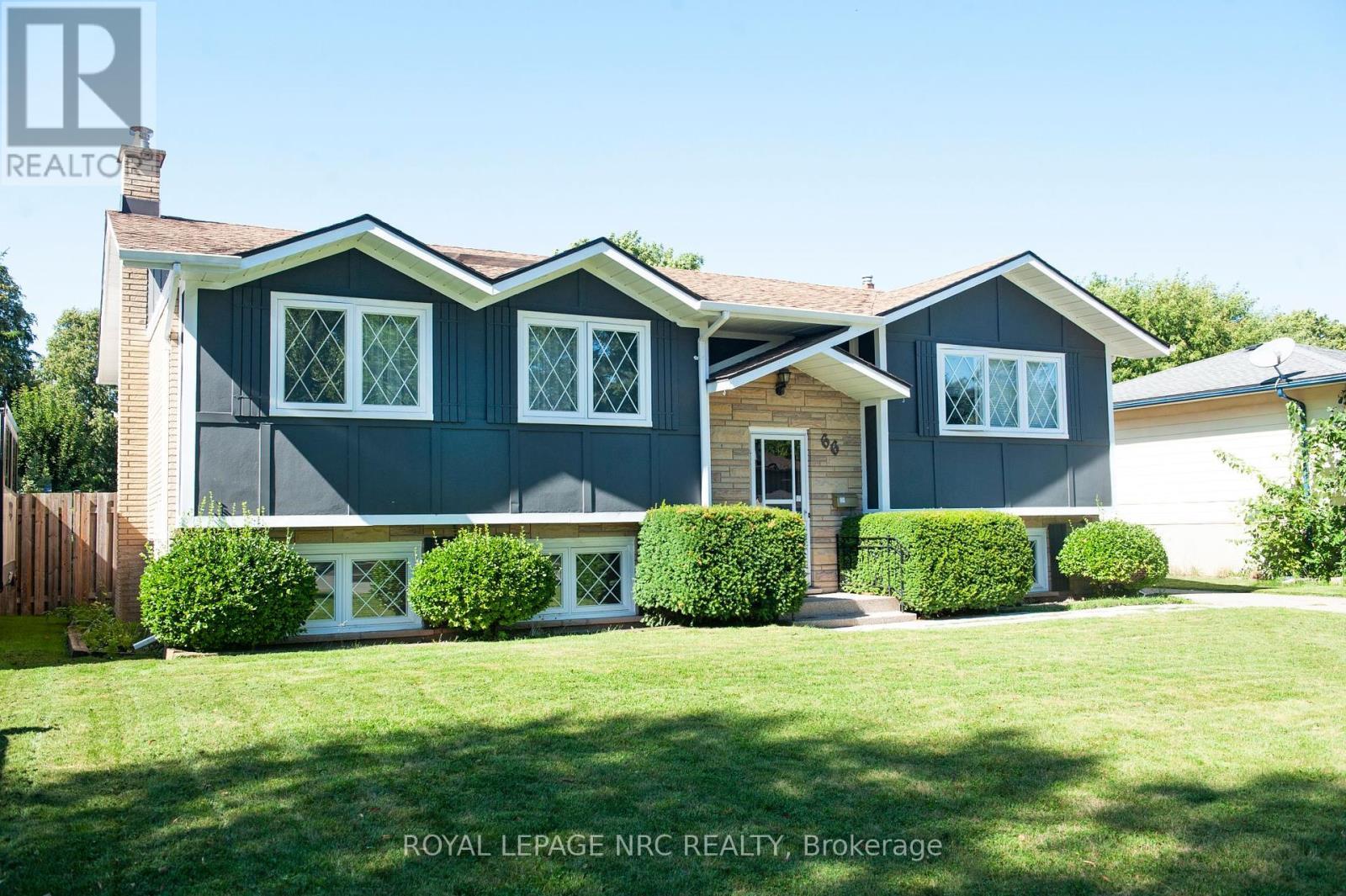 












66 ROLLING ACRES DRIVE

,
Welland (N. Welland),




Ontario
L3C3N3

