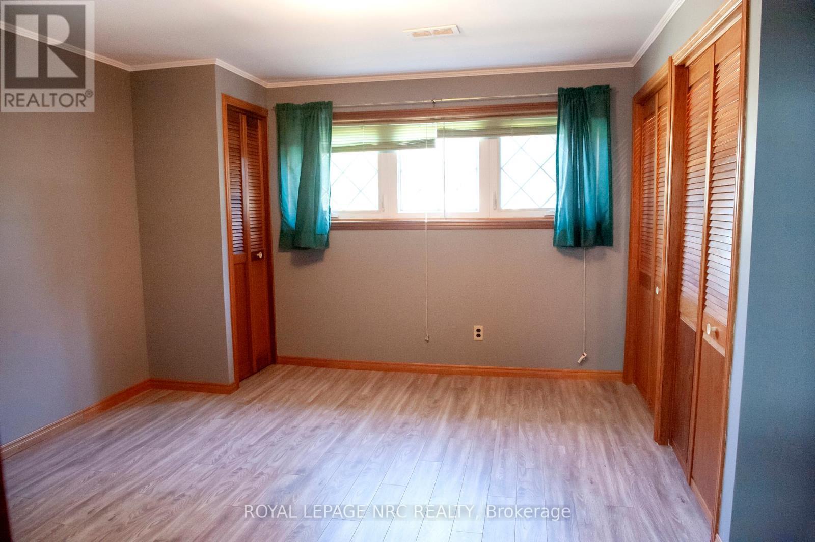 












66 ROLLING ACRES DRIVE

,
Welland (N. Welland),




Ontario
L3C3N3

