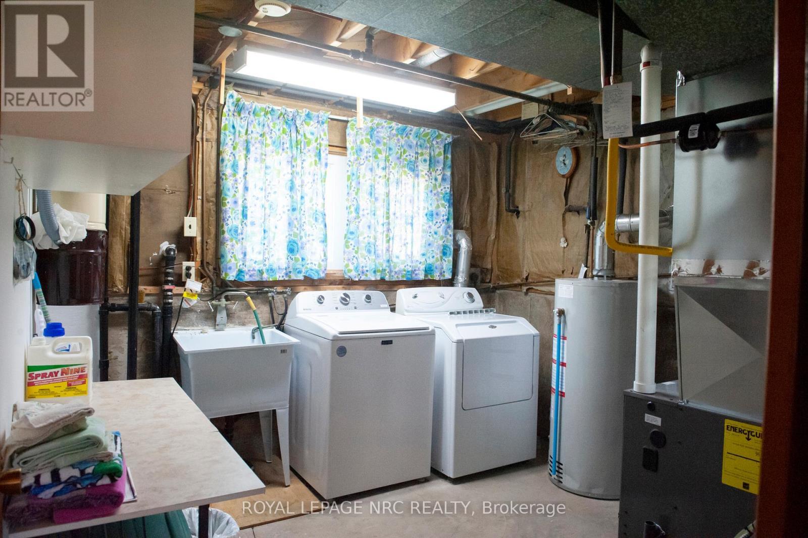 












66 ROLLING ACRES DRIVE

,
Welland (N. Welland),




Ontario
L3C3N3

