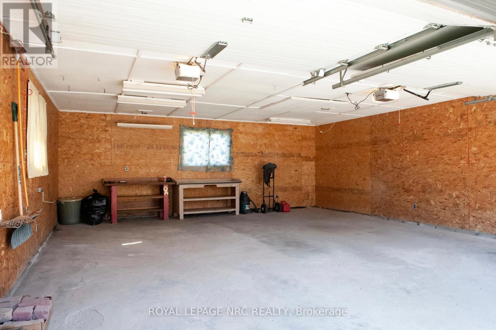 












66 ROLLING ACRES DRIVE

,
Welland (N. Welland),




Ontario
L3C3N3

