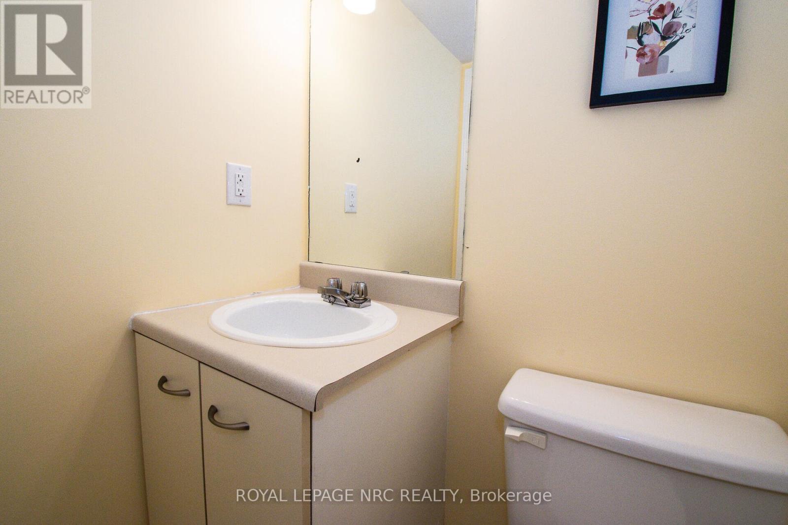 












217 - 78 ROEHAMPTON AVENUE

,
St. Catharines (Carlton/Bunting),




Ontario
L2M7W9

