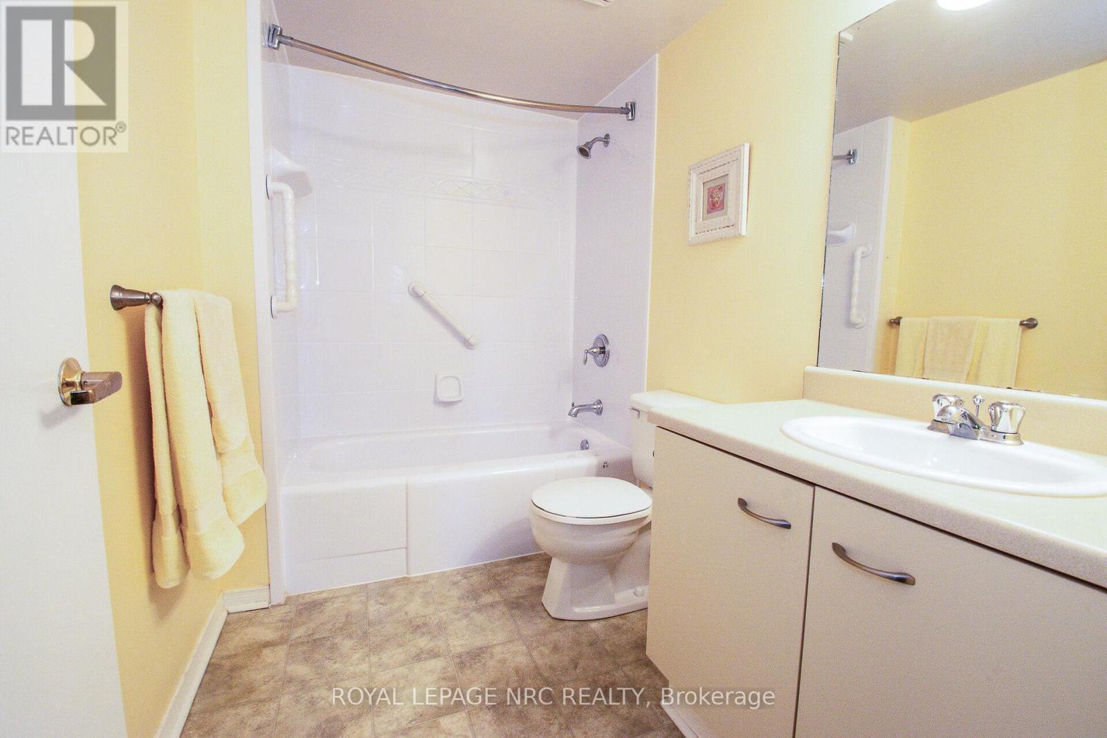 












217 - 78 ROEHAMPTON AVENUE

,
St. Catharines (Carlton/Bunting),




Ontario
L2M7W9

