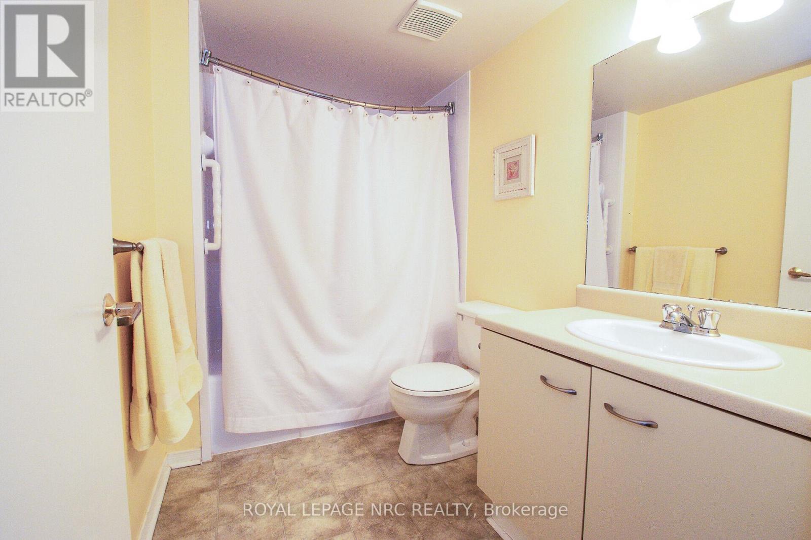 












217 - 78 ROEHAMPTON AVENUE

,
St. Catharines (Carlton/Bunting),




Ontario
L2M7W9

