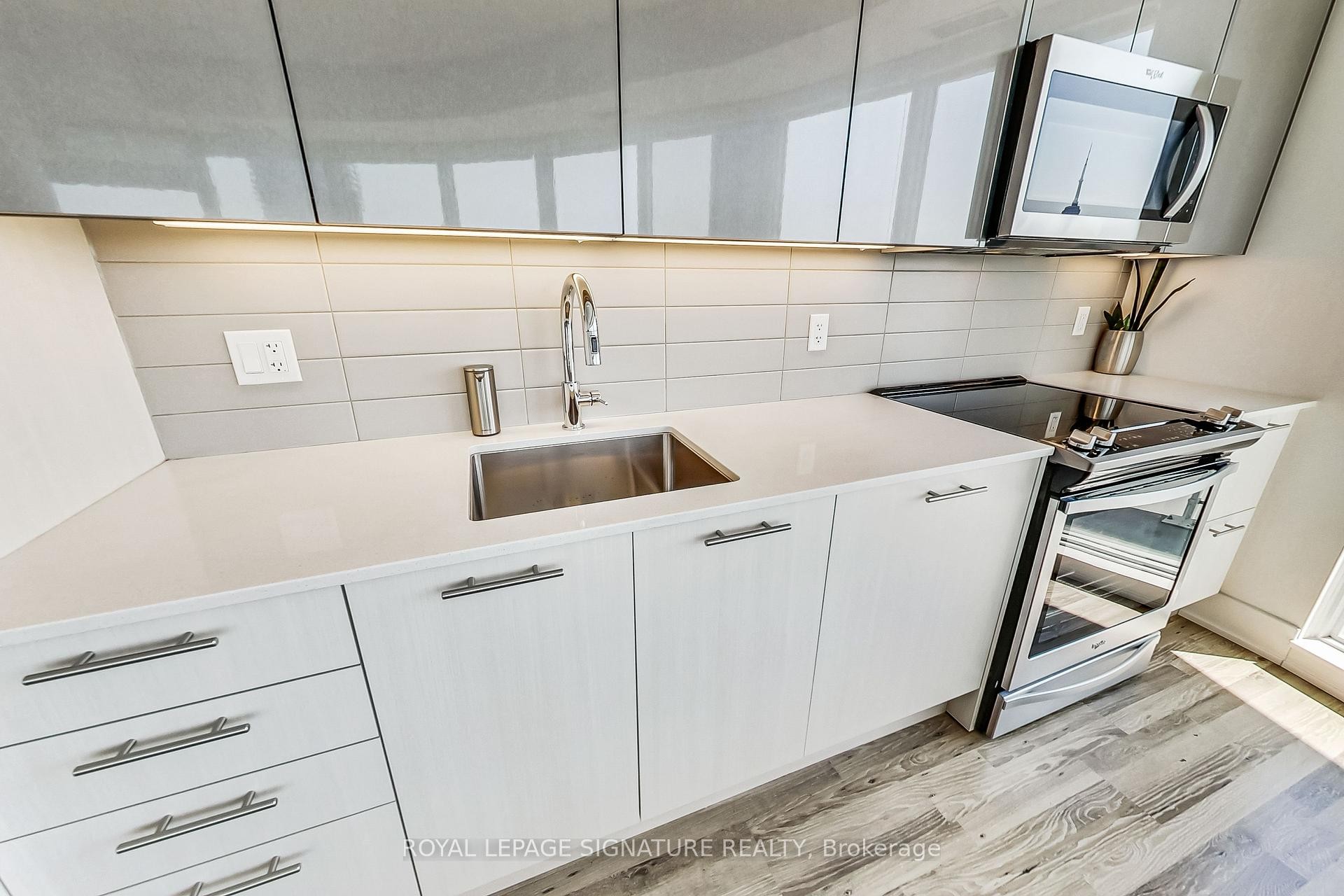 









403


Church

Street, 4002,
Toronto,




ON
M4Y 0C9

