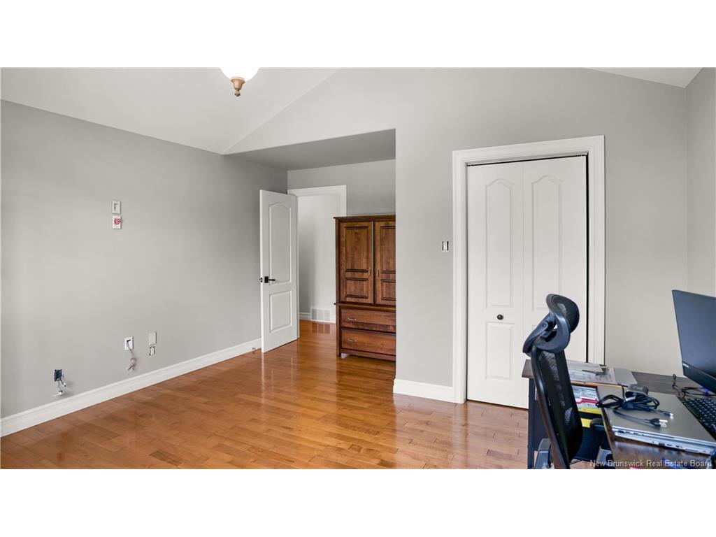 









1240


rue Christie

,
Beresford,




NB
E8K 1A4

