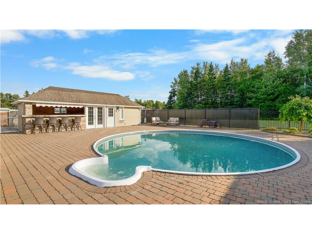 









1240


rue Christie

,
Beresford,




NB
E8K 1A4

