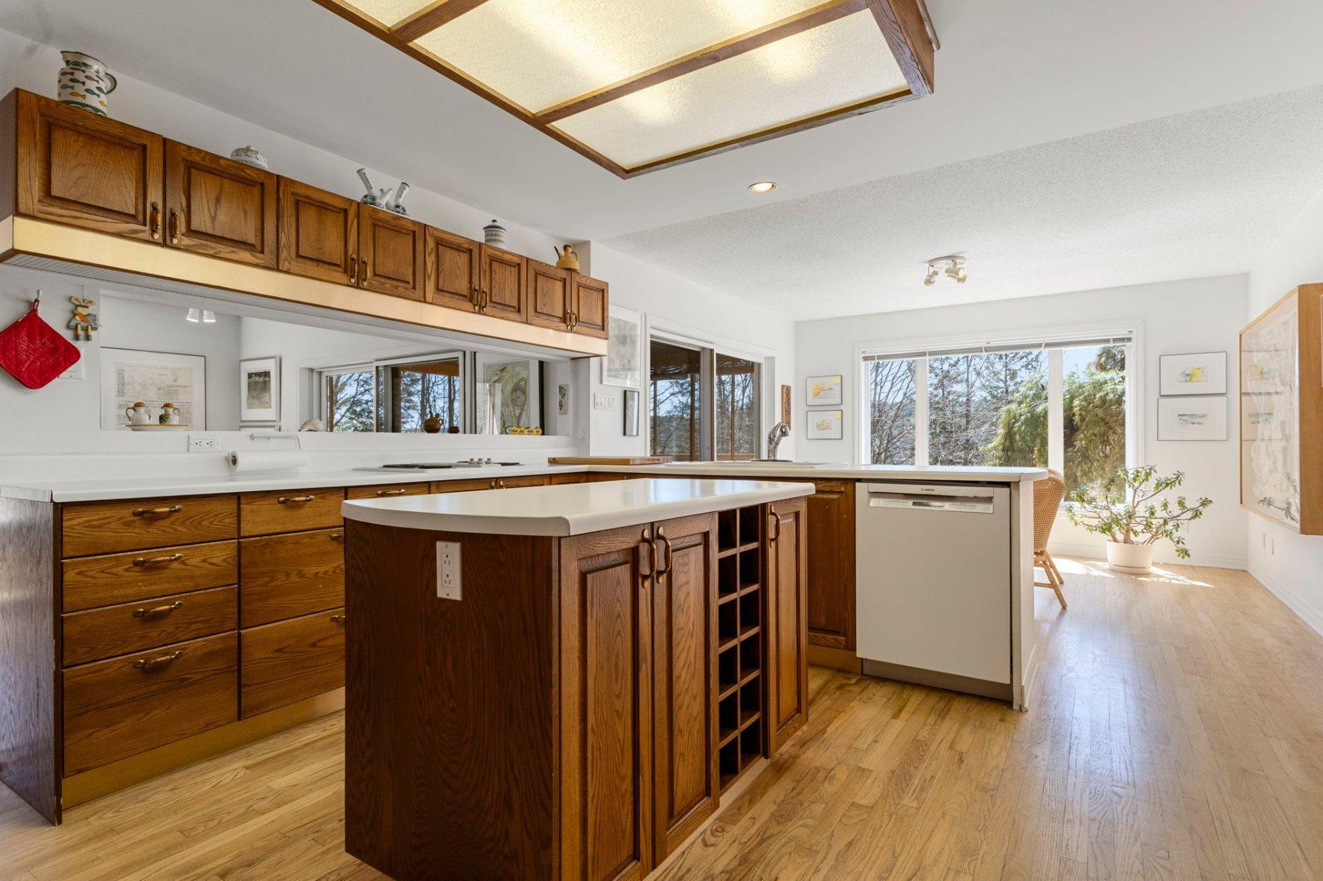 









146


Ch. River

,
Cantley,




QC
J8V3A1

