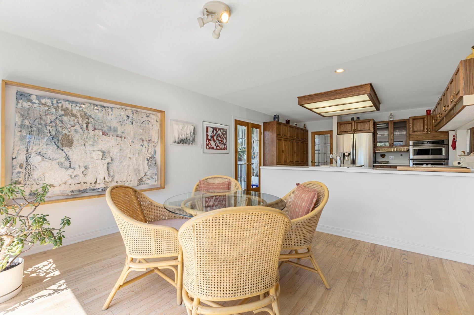 









146


Ch. River

,
Cantley,




QC
J8V3A1

