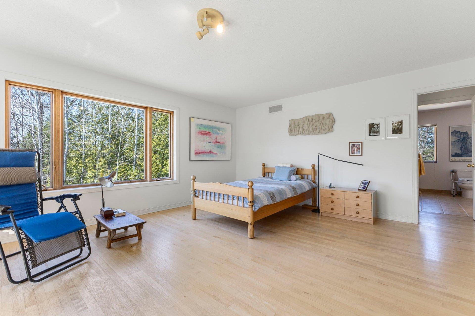 









146


Ch. River

,
Cantley,




QC
J8V3A1

