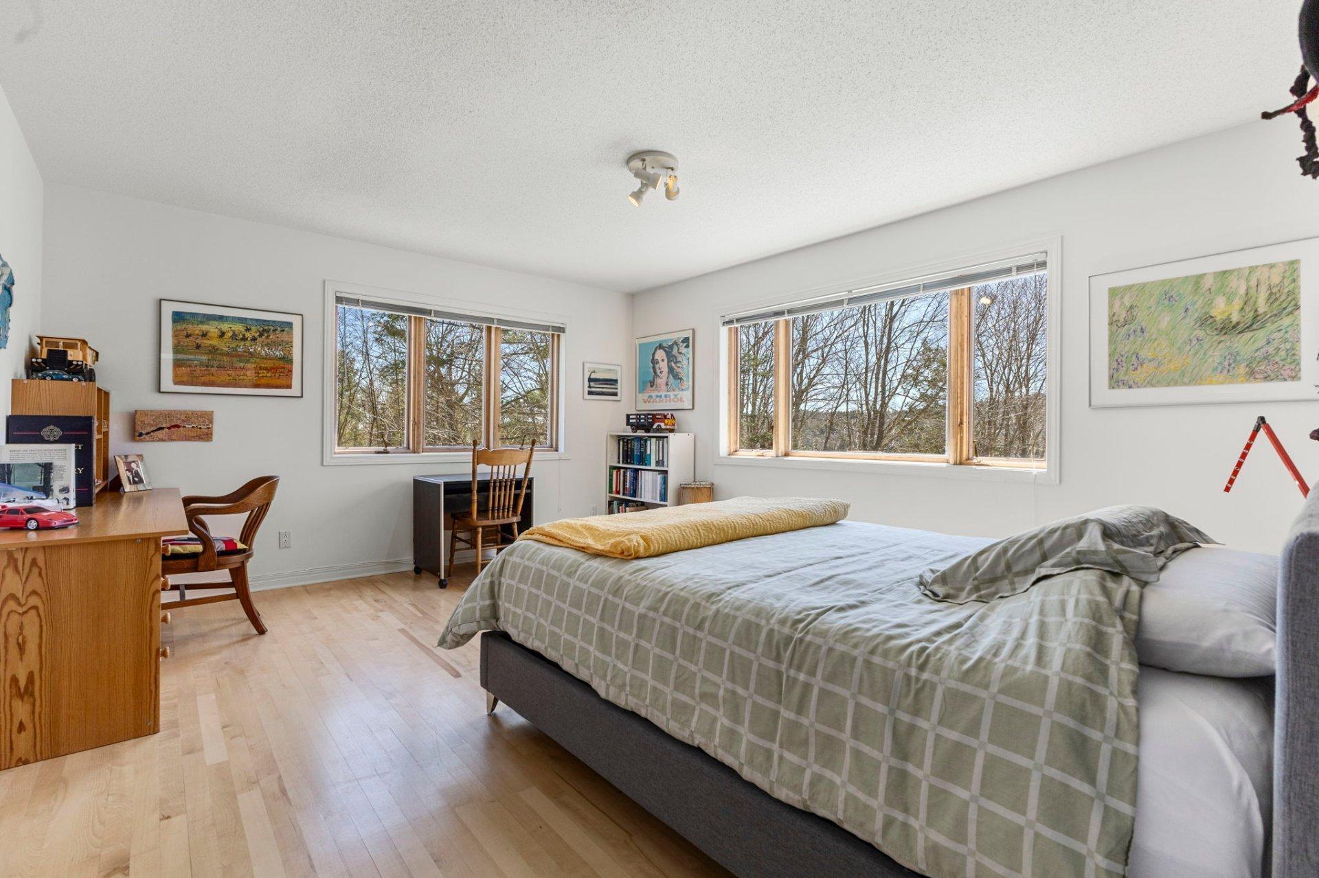 









146


Ch. River

,
Cantley,




QC
J8V3A1

