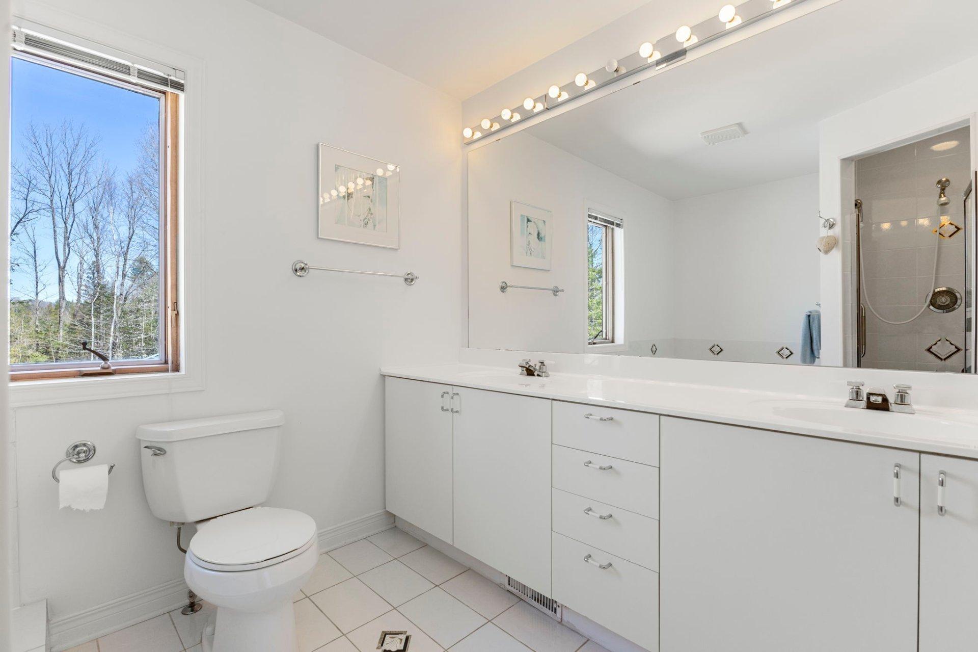 









146


Ch. River

,
Cantley,




QC
J8V3A1

