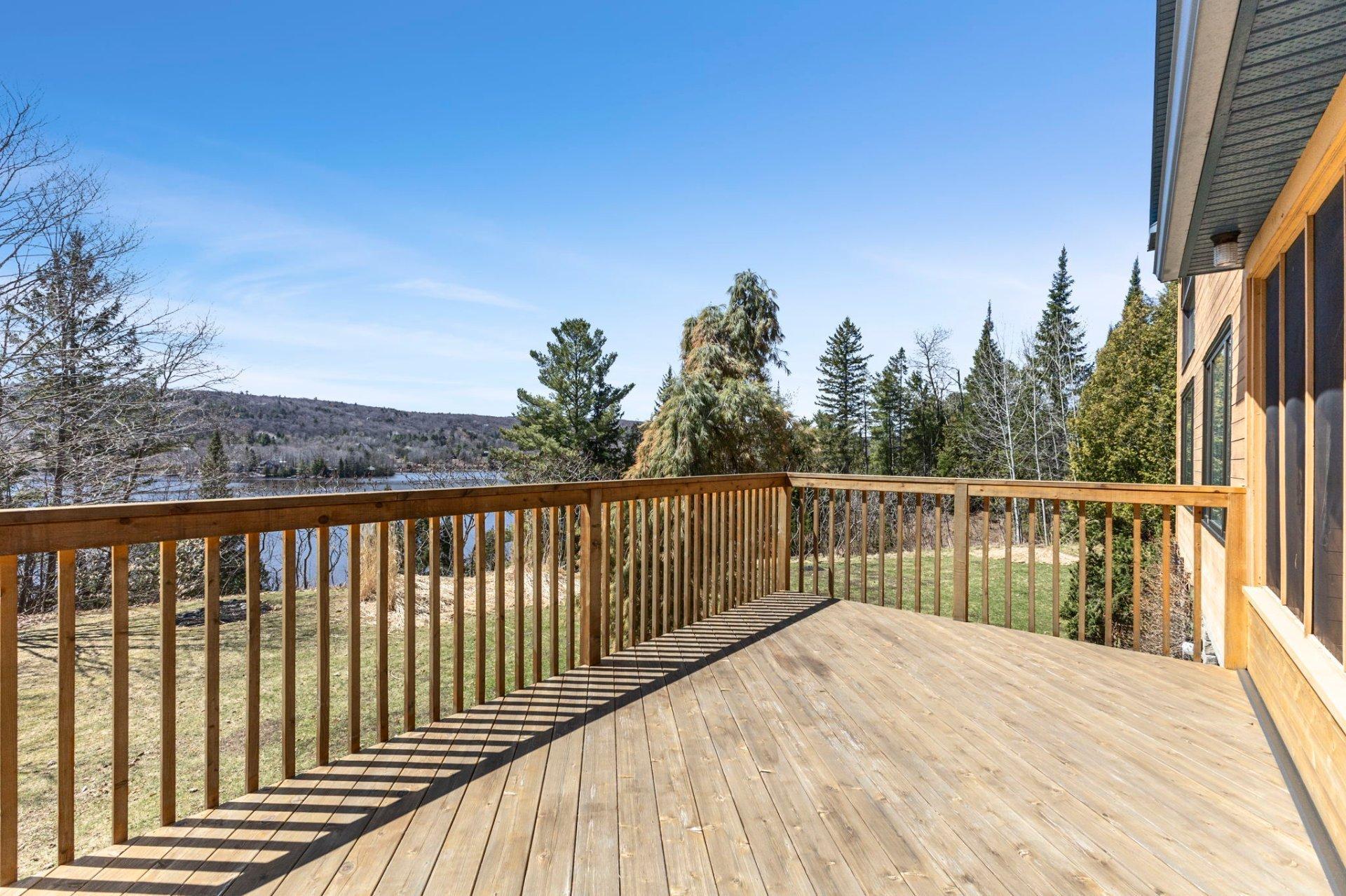 









146


Ch. River

,
Cantley,




QC
J8V3A1

