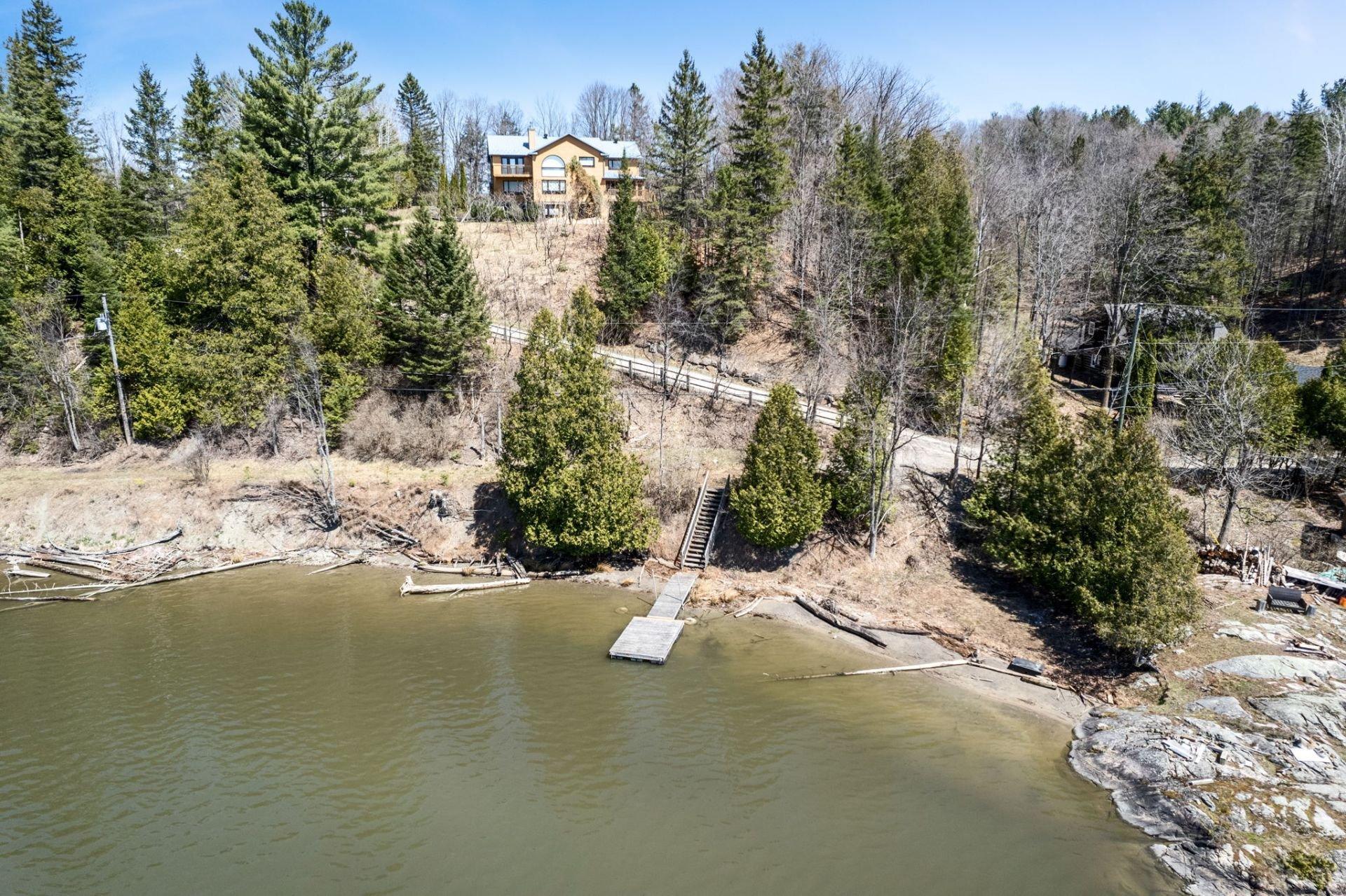 









146


Ch. River

,
Cantley,




QC
J8V3A1

