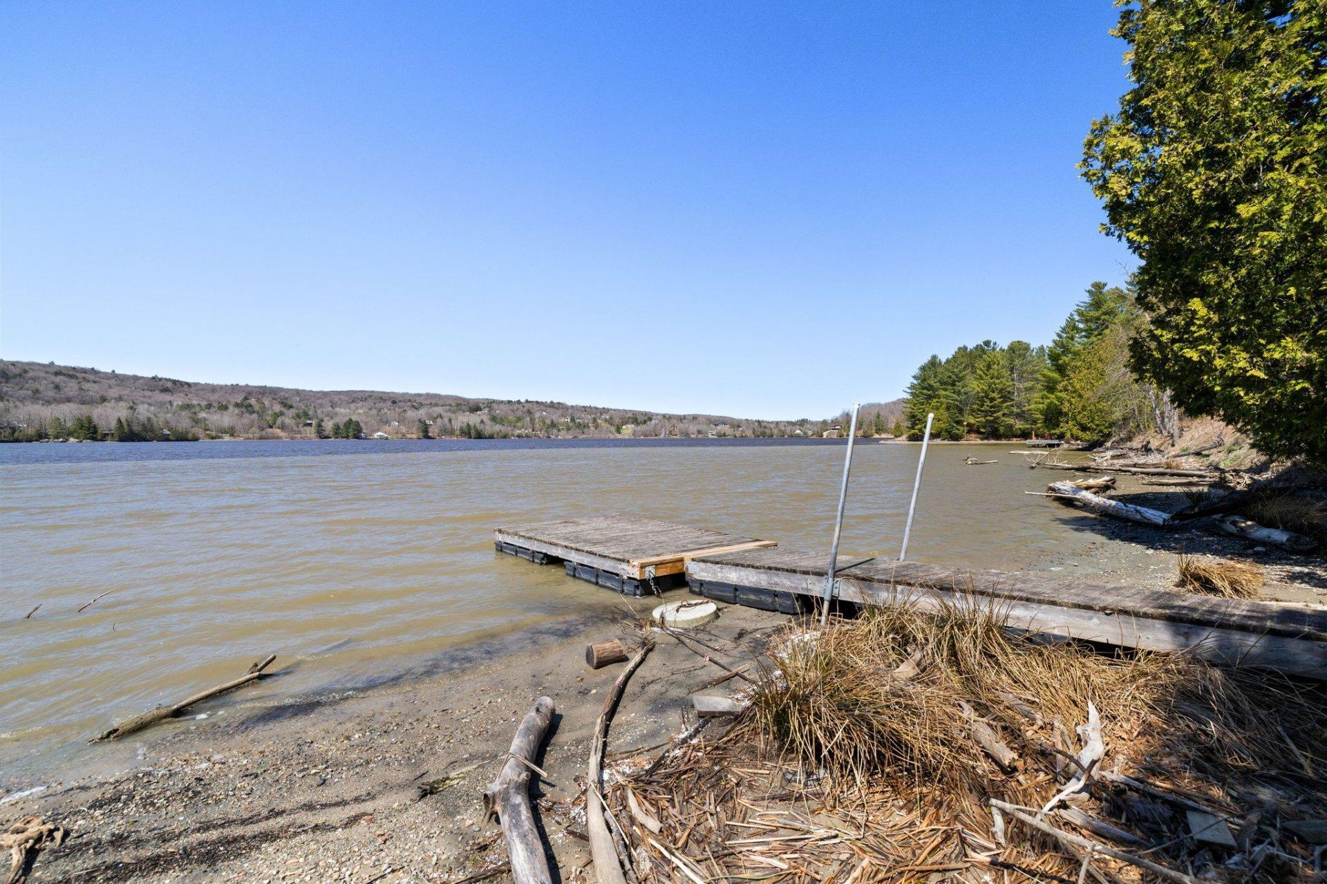 









146


Ch. River

,
Cantley,




QC
J8V3A1

