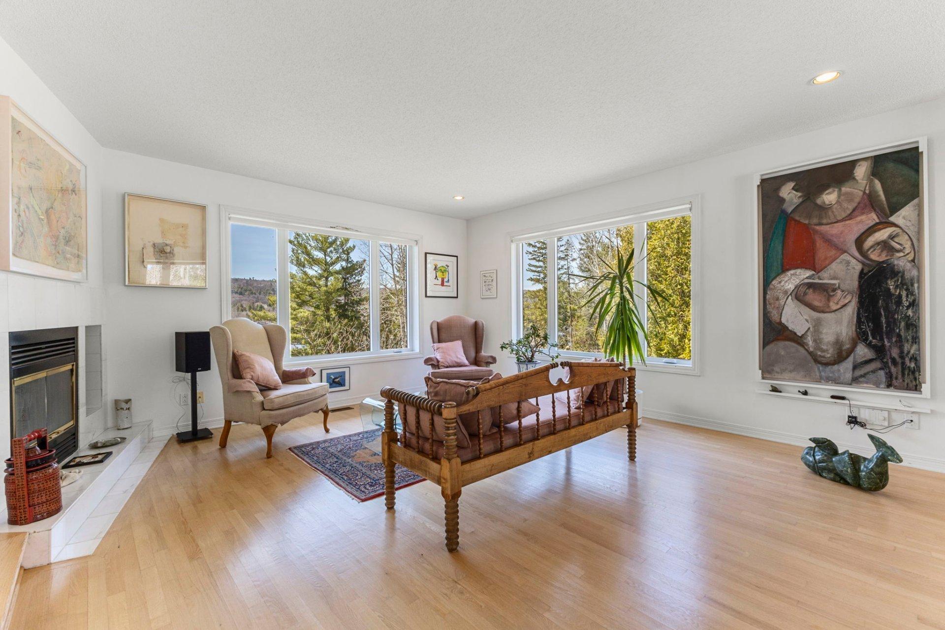 









146


Ch. River

,
Cantley,




QC
J8V3A1

