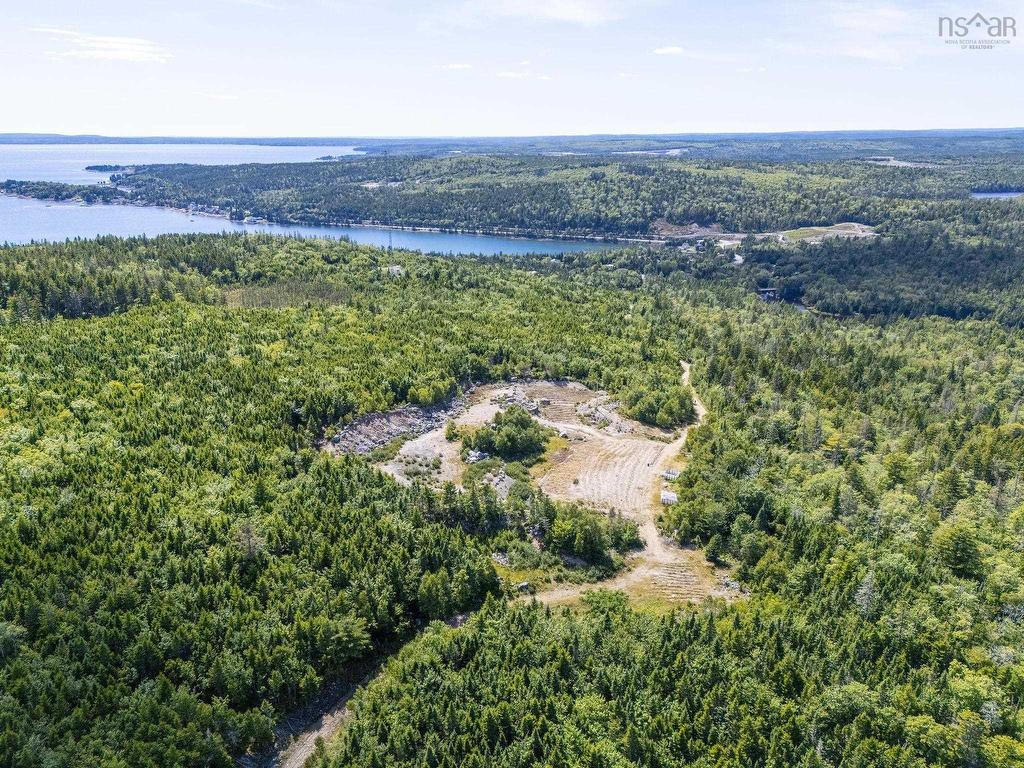 












7635 St Margarets Bay Road

,
Ingramport,




NS
B3Z 4A7

