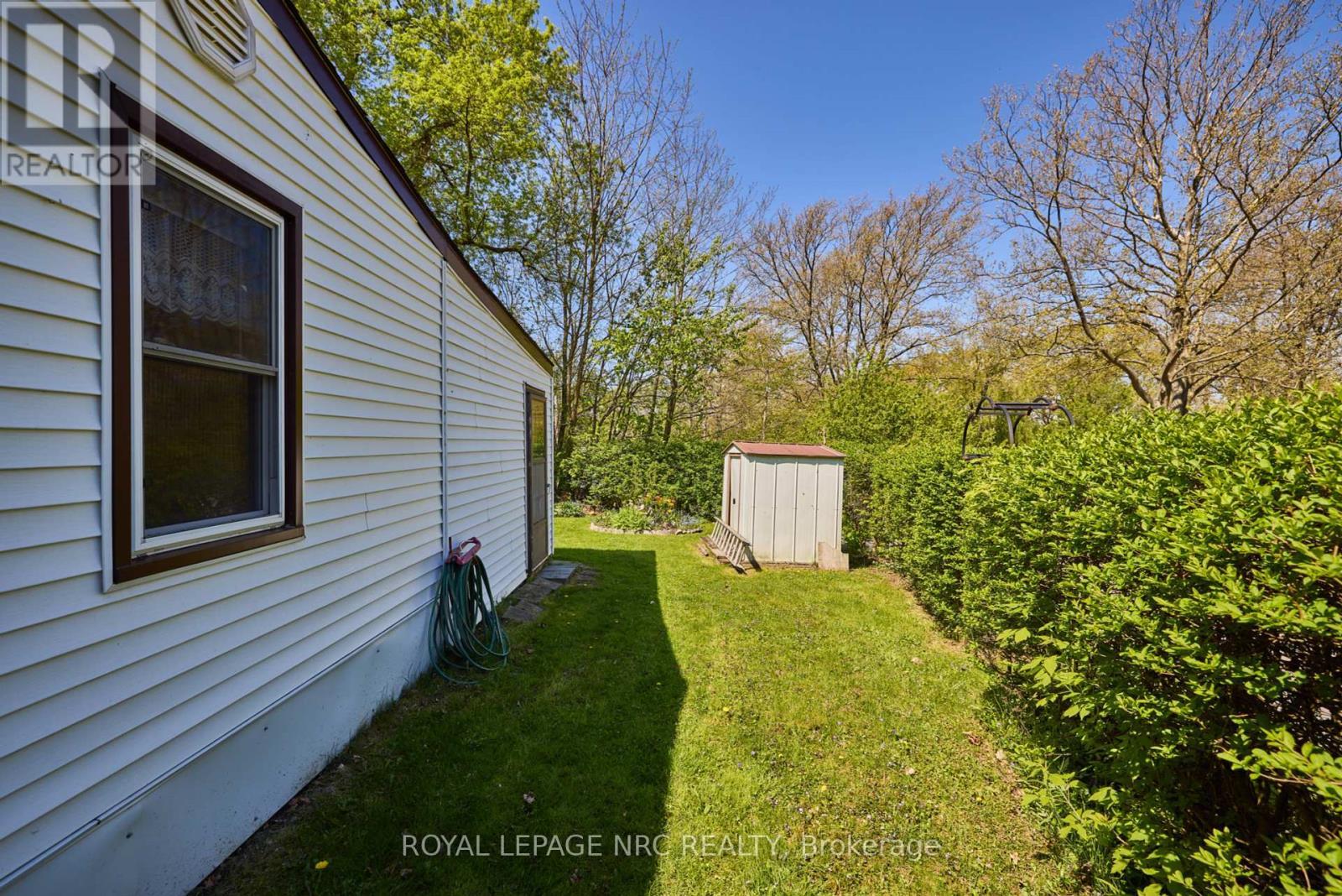 












240 - 23 FOUR MILE CREEK ROAD

,
Niagara-on-the-Lake (St. Davids),




Ontario
L0S1J1

