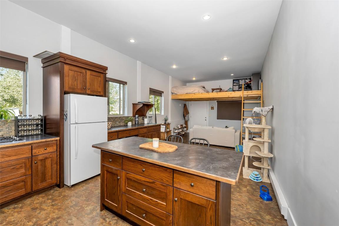









211


Pleasant Valley Cross

Road,
Armstrong,




BC
V0E 1B2

