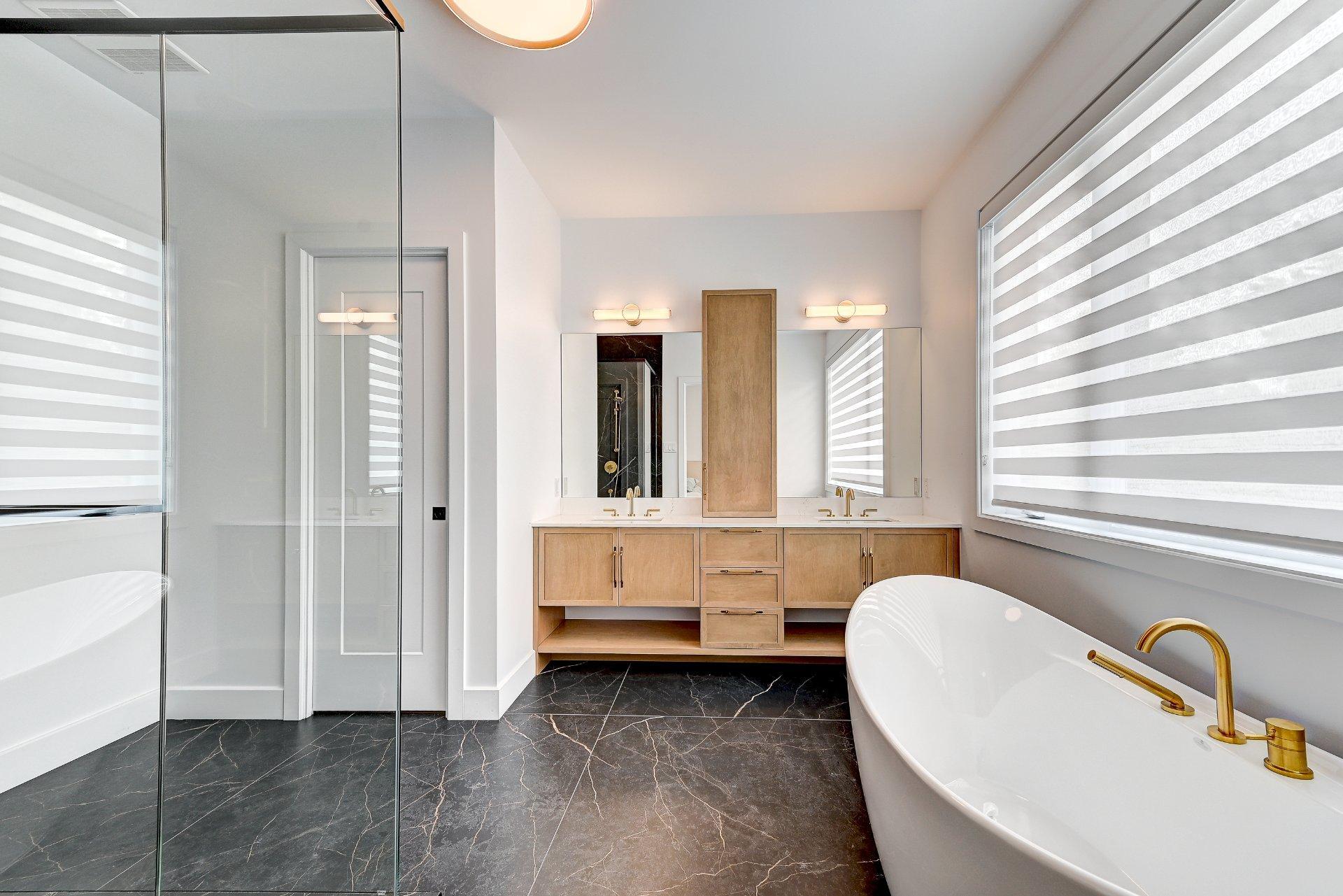 









3177


Rue Édouard-Harbec

,
Carignan,




QC
J3L0T8

