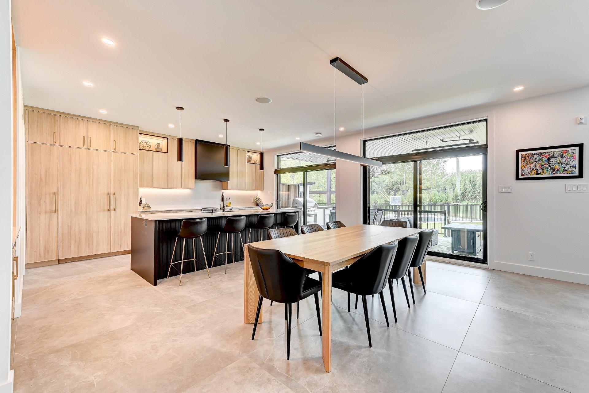 









3177


Rue Édouard-Harbec

,
Carignan,




QC
J3L0T8

