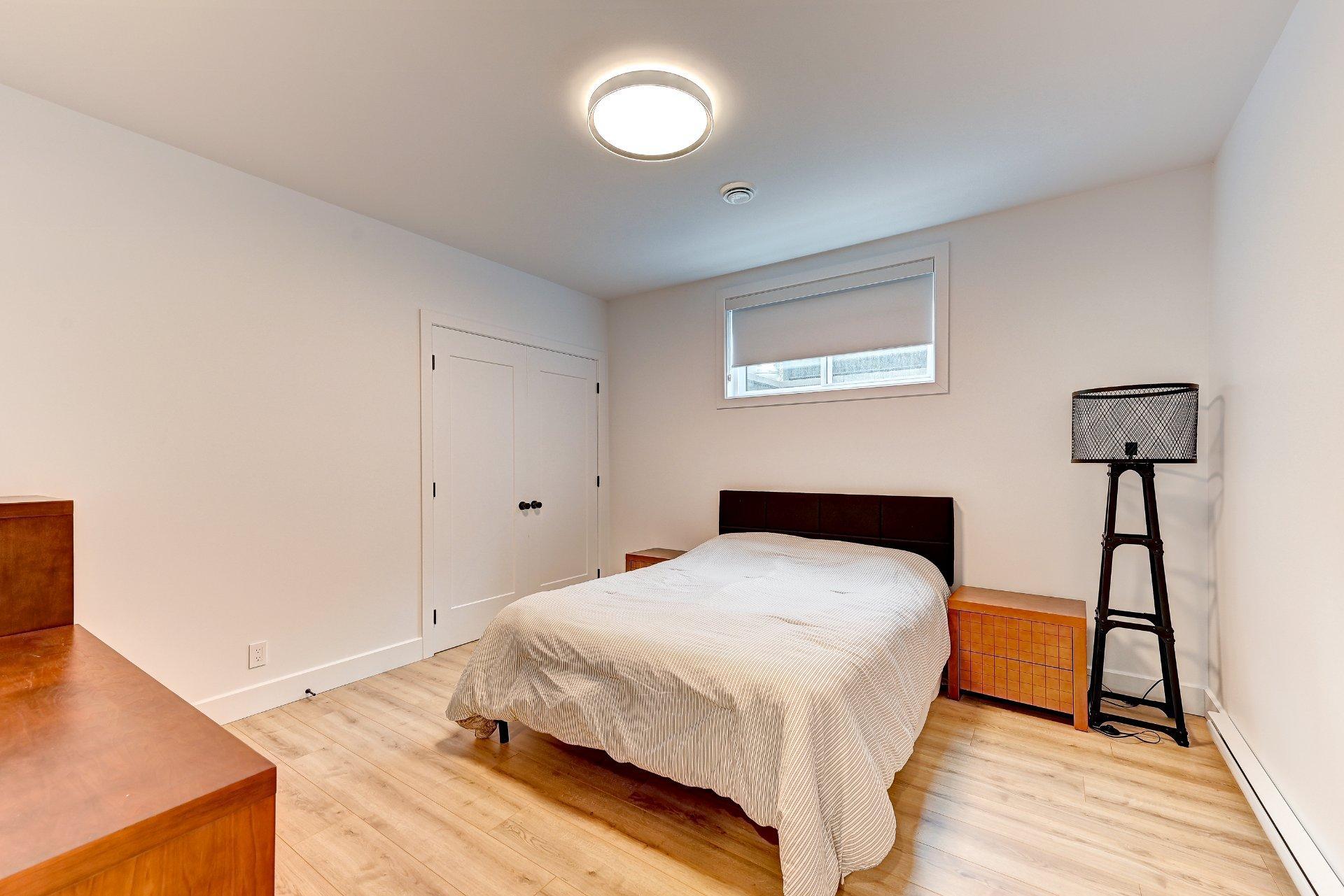 









3177


Rue Édouard-Harbec

,
Carignan,




QC
J3L0T8

