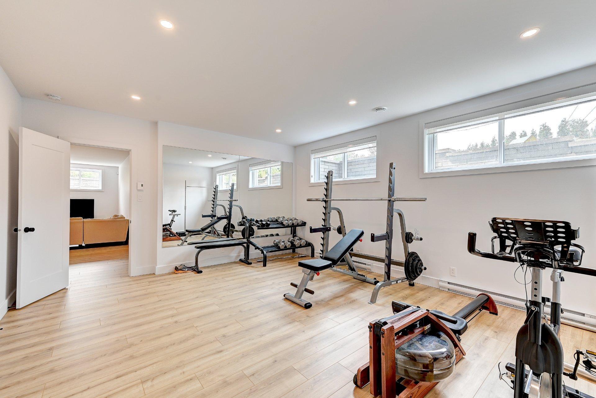 









3177


Rue Édouard-Harbec

,
Carignan,




QC
J3L0T8

