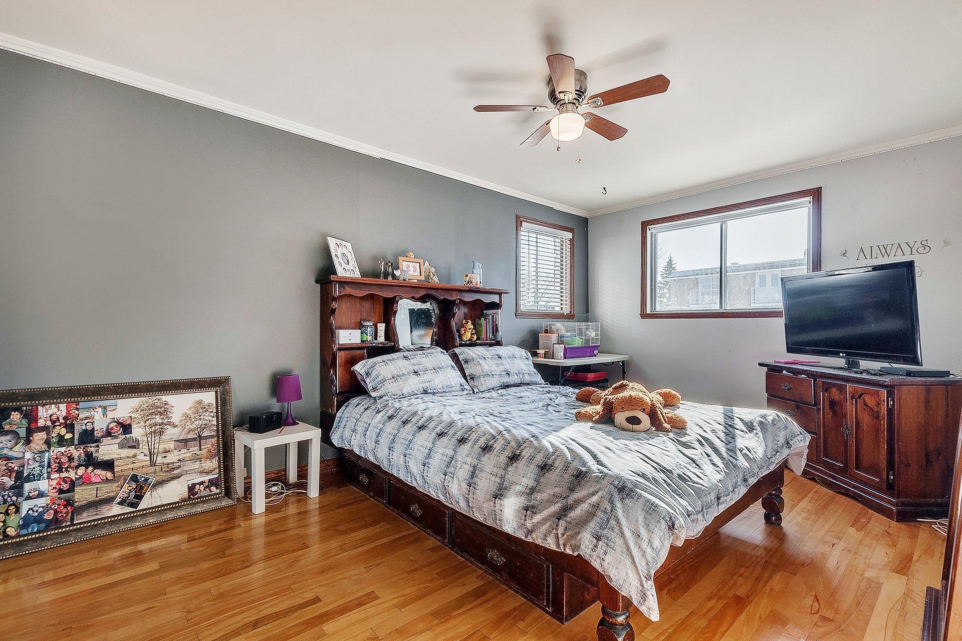 









266

 - 270A


Rue Pagnol

,
Boisbriand,




QC
J7G1Z6

