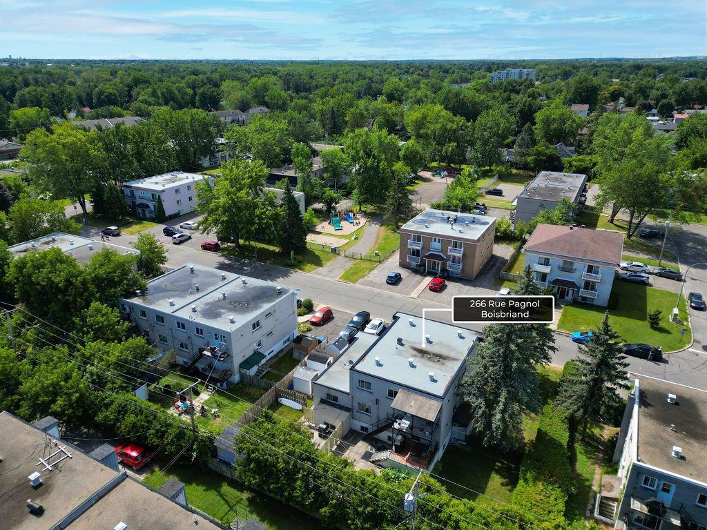 









266

 - 270A


Rue Pagnol

,
Boisbriand,




QC
J7G1Z6

