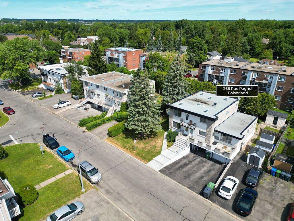 









266

 - 270A


Rue Pagnol

,
Boisbriand,




QC
J7G1Z6

