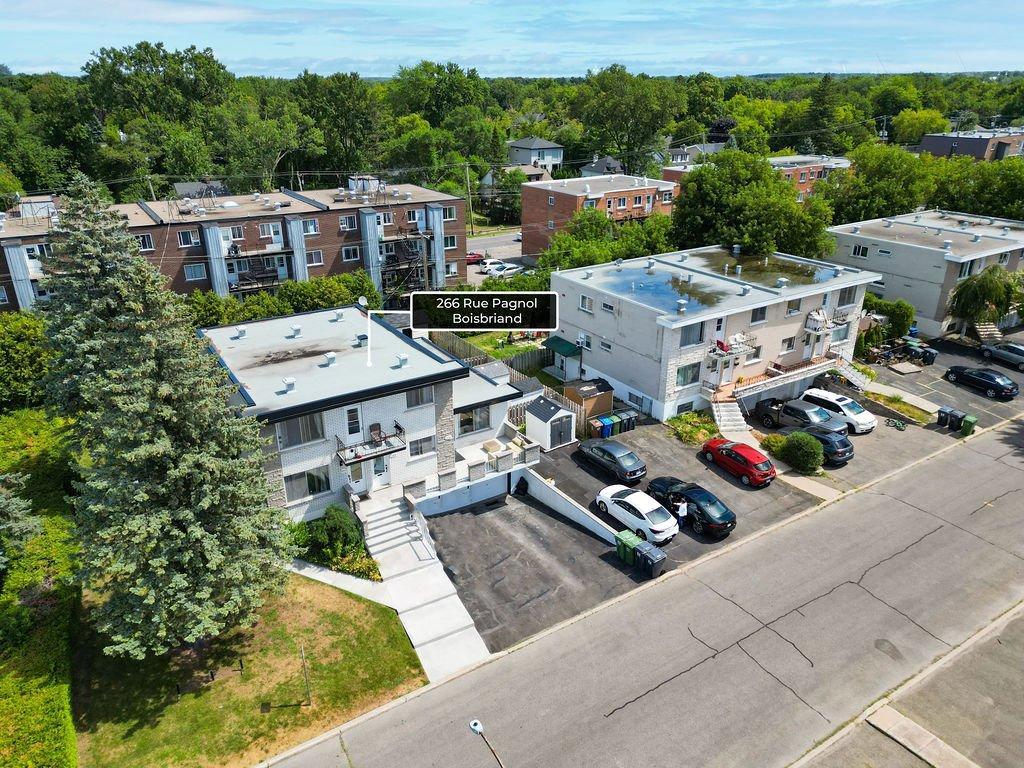 









266

 - 270A


Rue Pagnol

,
Boisbriand,




QC
J7G1Z6

