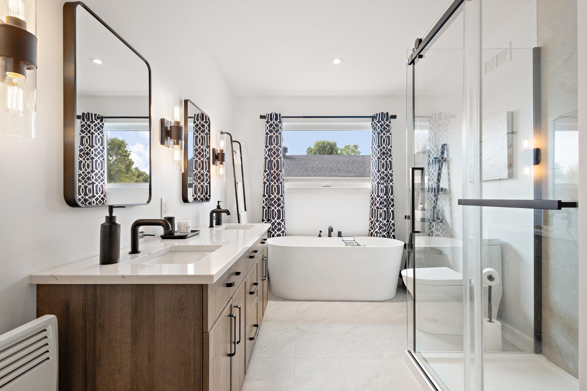 









121


Rue des Cèdres

,
Waterloo,




QC
J0E2N0

