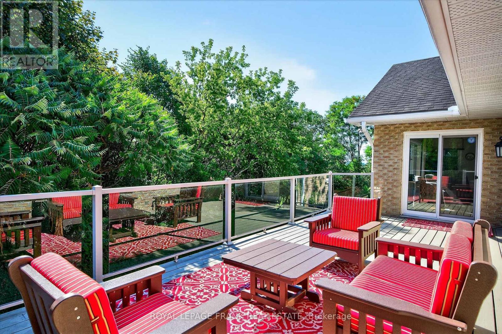 












1162 SUMMIT DRIVE

,
Peterborough West (Central),




Ontario
K9J8A7


