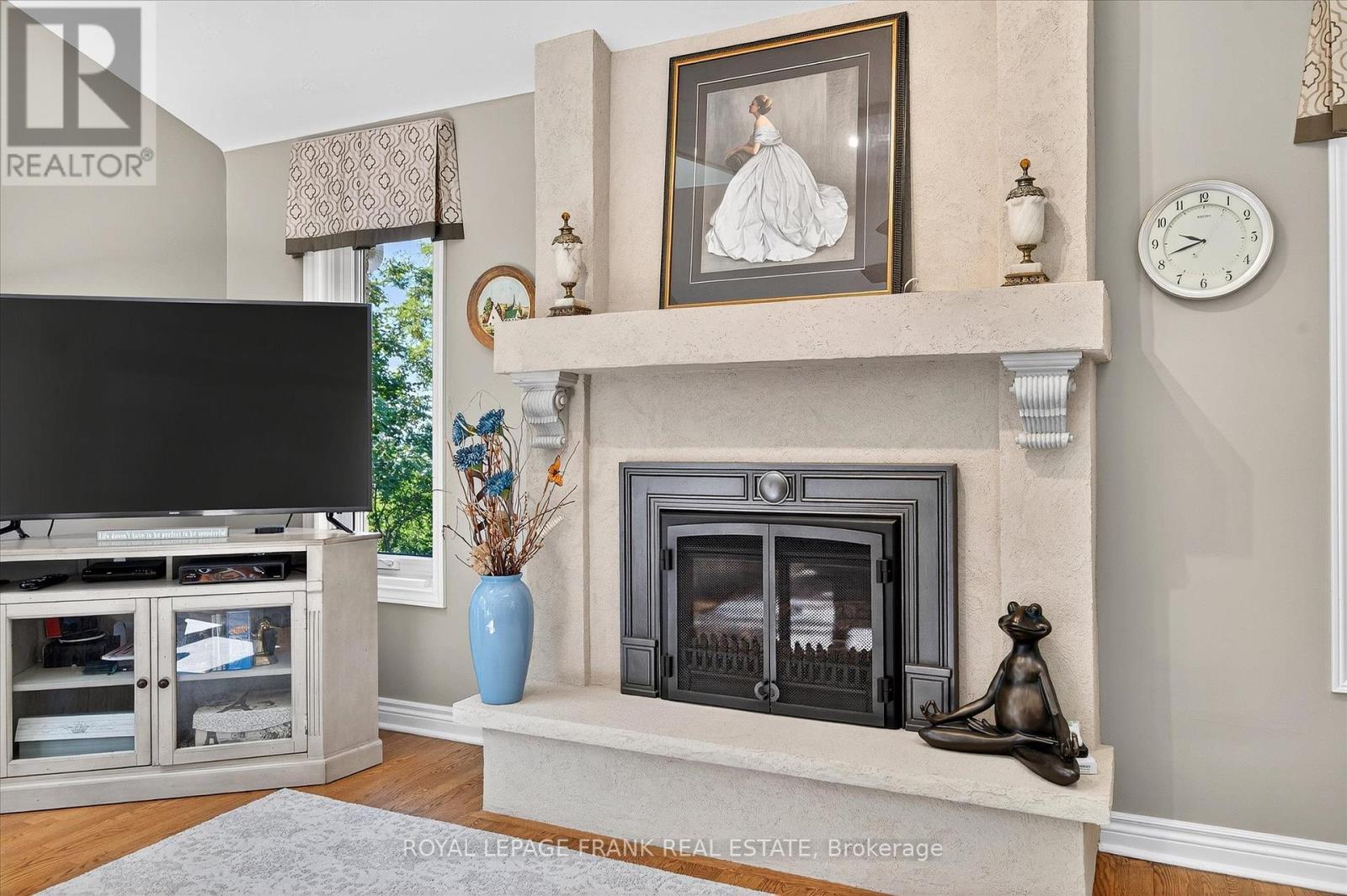 












1162 SUMMIT DRIVE

,
Peterborough West (Central),




Ontario
K9J8A7

