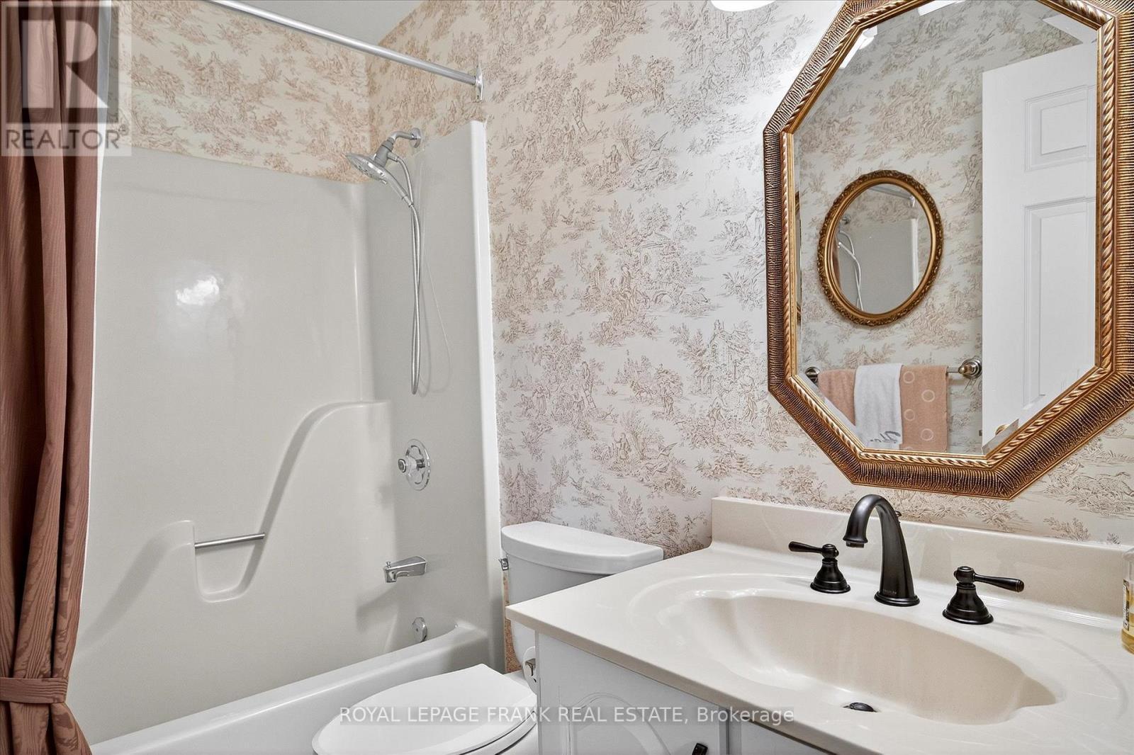 












1162 SUMMIT DRIVE

,
Peterborough West (Central),




Ontario
K9J8A7

