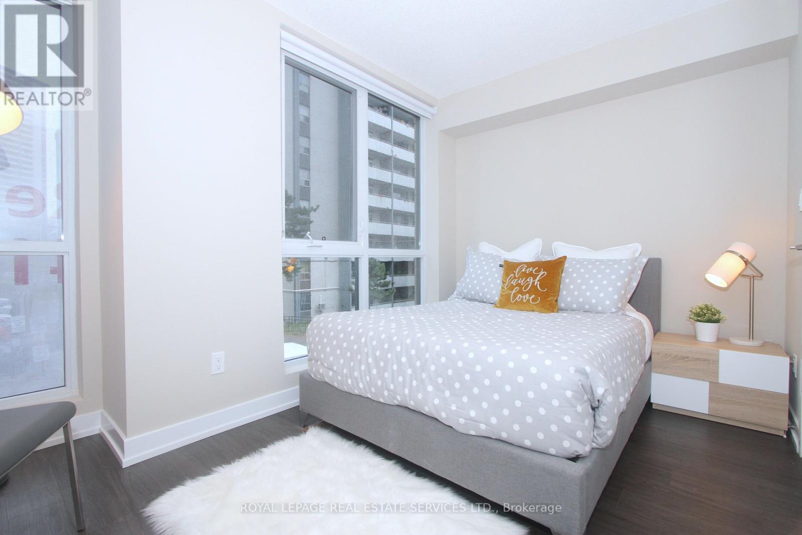 












284 BLEECKER STREET

,
Toronto,




Ontario
M4X1K7

