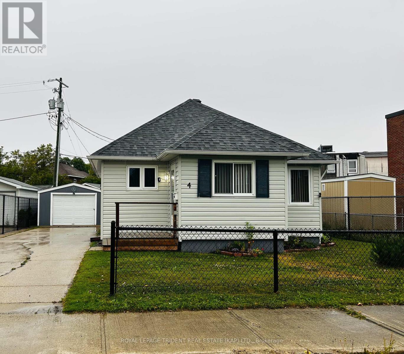 












4 EMPIRE AVENUE

,
Kapuskasing,




Ontario
P5N1P8

